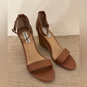 Steve Madden Mary Wedge Cognac Leather